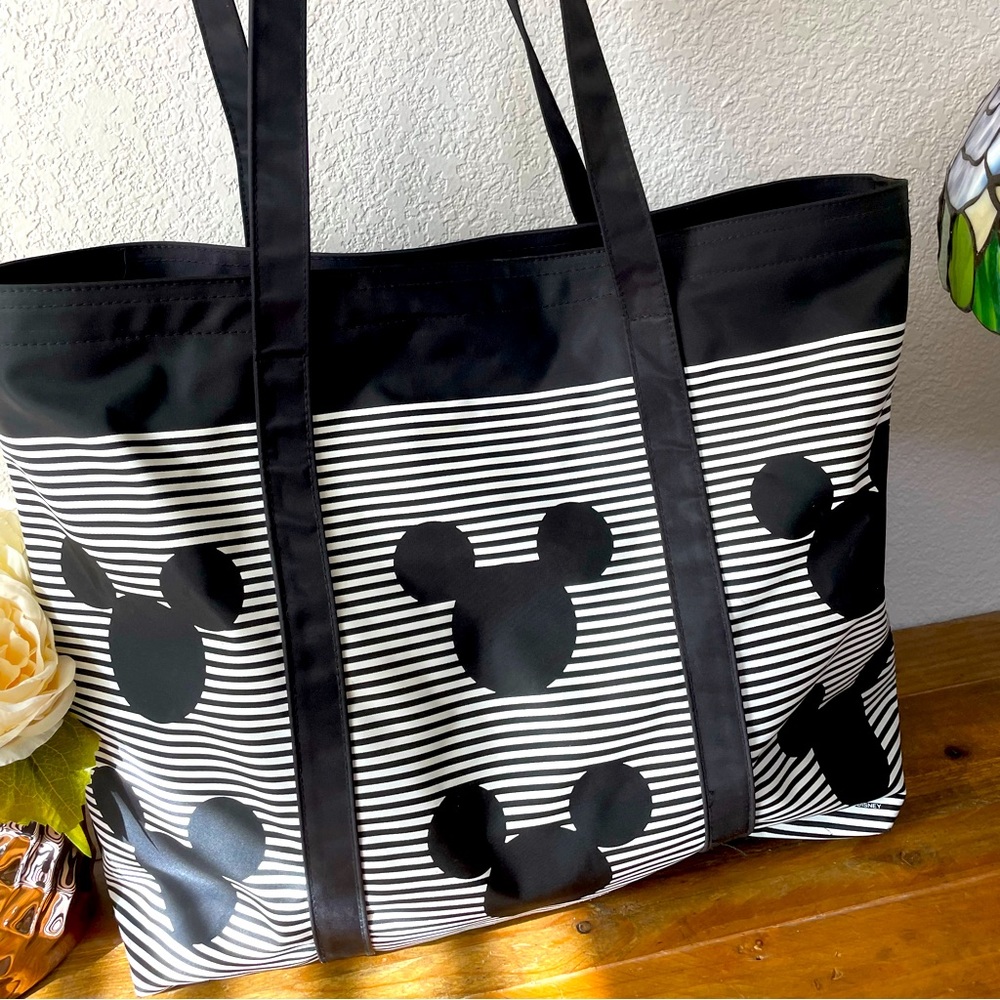 Disney Parks Disney shoulder bag - Picture 1 of 7